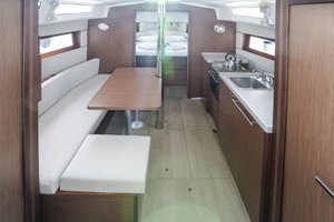 Oceanis 38.1