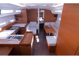 Sun Odyssey 410 „Midnight Kiss“ – fotka 2