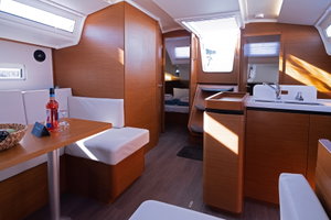 Sun Odyssey 410 „Midnight Kiss“ – fotka 9