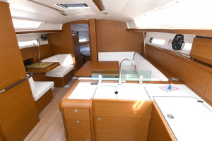 Sun Odyssey 419 „Kiss Kiss“ – fotka 8