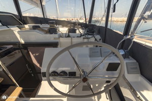 Aura 51 „Papa Charlie - A/C, Generator, Water maker“ – fotka 10