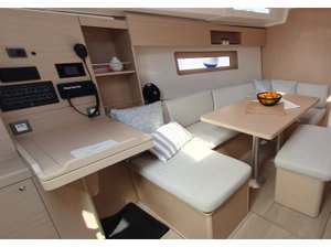 Oceanis 37.1 „BREEZE“ – fotka 20