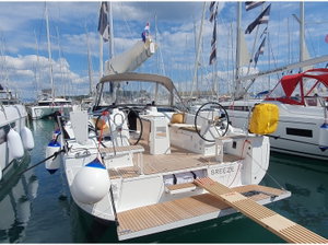 Oceanis 37.1 „BREEZE“ – fotka 1
