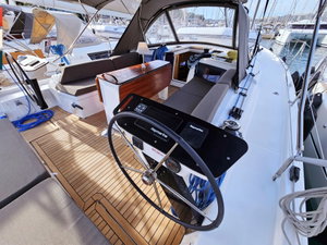 Dufour 41 „Ava (A/C & gen)“ – fotka 63