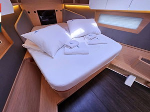 Dufour 41 „Kaya (A/C & gen)“ – fotka 24