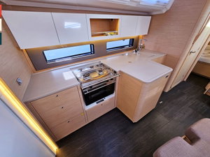 Dufour 41 „Kaya (A/C & gen)“ – fotka 6
