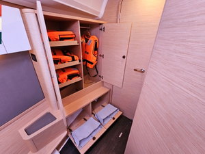 Dufour 41 „Dunya (A/C & gen)“ – fotka 27