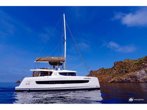 Bali 4.8 „Antigone - A/C, Generator, Water maker“ – fotka 1