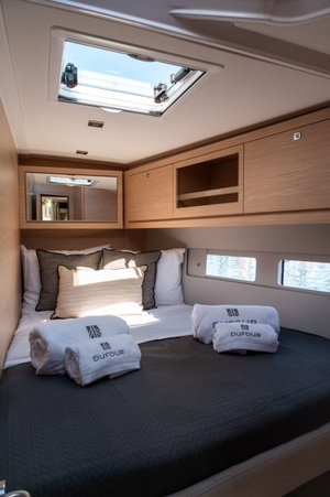 Dufour 530 „Ionian Blue“ – fotka 7