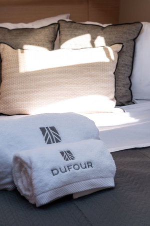 Dufour 530 „Ionian Blue“ – fotka 8
