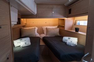 Dufour 530 „Ionian Blue“ – fotka 9