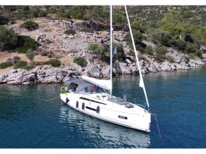 Oceanis 40.1 „ESCAPE“ – fotka 1