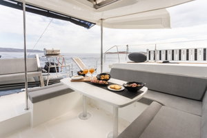 Lagoon 450  Flybridge
