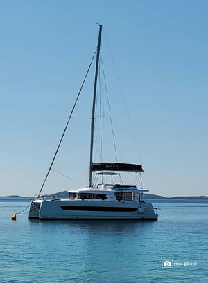 Bali 4.6 „Moderna - A/C, Generator, WM, Solar Panel, BBQ“ – fotka 3