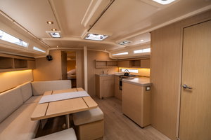 Oceanis 40.1 „Lyra - Comfort line“ – fotka 2