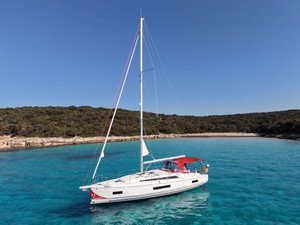 Oceanis 40.1 „KOBE“ – fotka 1