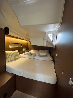 Oceanis 40.1 „KOBE“ – fotka 8