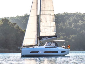 Dufour 41 „First Song“ – fotka 3
