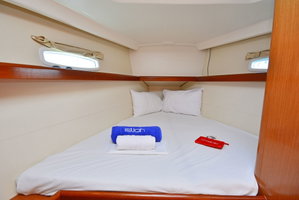Oceanis 43