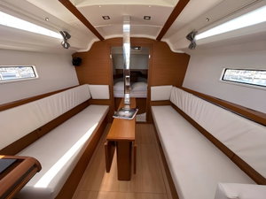 Sun Odyssey 349