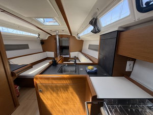 Sun Odyssey 349