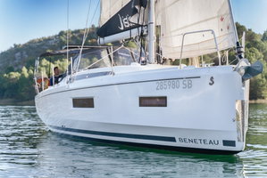 Oceanis 37.1 „First Dream“ – fotka 9