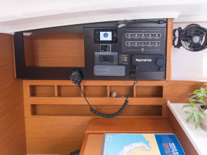 Sun Odyssey 410 „OSKAR new 2024 (air condition, solar panels)“ – fotka 11