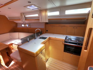Sun Odyssey 42 „Praha“ – fotka 7
