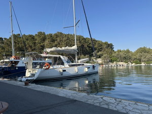 Oceanis 41 „Asjemenou“ – fotka 1