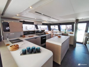 New 59 „Libertà - Luxury Catamaran, A/C, Generator, Water maker, Solar panel“ – fotka 9