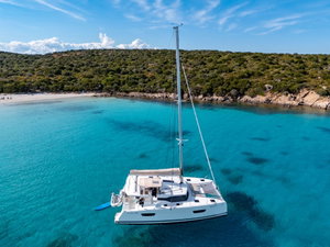 Astrea 42 „Amapola - A/C, Generator, Water maker. Solar panel“ – fotka 3