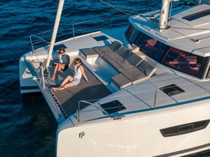 Astrea 42 „Agitation - A/C, Generator, Water maker. Solar panel“ – fotka 7