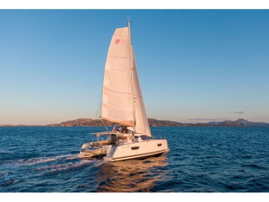 Astrea 42 „Agitation - A/C, Generator, Water maker. Solar panel“ – fotka 1
