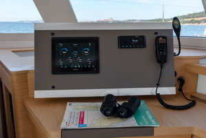 Astrea 42 „Agitation - A/C, Generator, Water maker. Solar panel“ – fotka 10