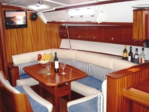 Bavaria 38