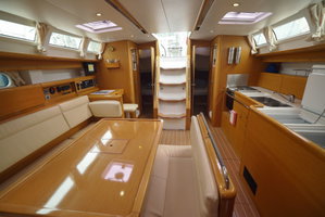Sun Odyssey 44i „Night & Day“ – fotka 3