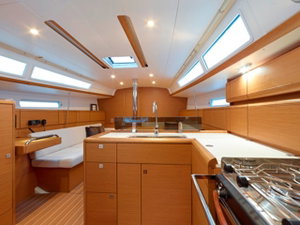 Sun odyssey 379