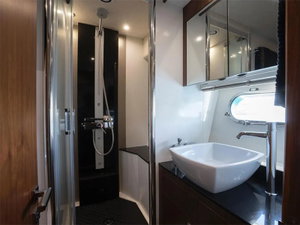 Manhattan 73 „Goldeneye“ – fotka 16
