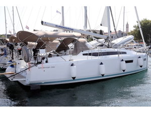 Sun Odyssey 380 „Red Kiss“ – fotka 1