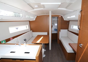 Sun Odyssey 380 „Red Kiss“ – fotka 7