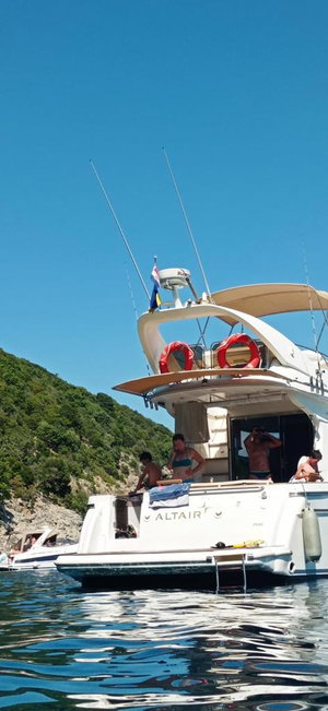 Altair Zafir 42 „Running on Waves“ – fotka 2