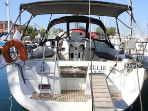 Oceanis 37 „Julie“ – fotka 1