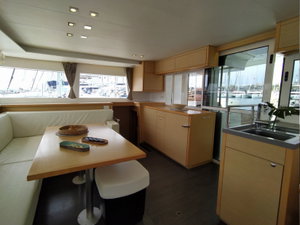 Lagoon 450 Flybridge „AZRAQ (refit 2023)“ – fotka 2