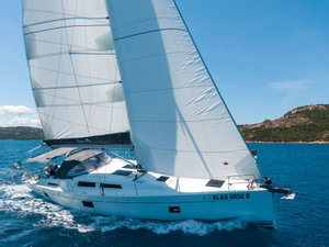Hanse 508 „Atena - Water maker, Solar Panel“ – fotka 1