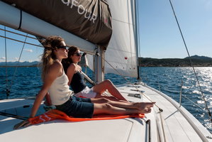 Dufour 470 „Dione - Water maker, Solar Panel“ – fotka 7