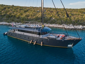 Luxury Sailing Yacht „Rara Avis“ – fotka 1