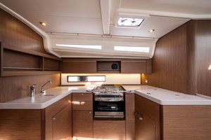 Oceanis 40.1 „Pure Chaos“ – fotka 5