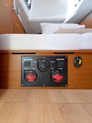 Sun Odyssey 410 „OLIVER new 2025 (air condition, solar panels)“ – fotka 8