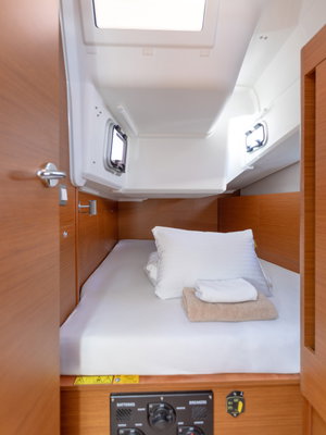 Sun Odyssey 410 „OLIVER new 2025 (air condition, solar panels)“ – fotka 5