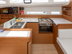 Sun Odyssey 410 „OLIVER new 2025 (air condition, solar panels)“ – fotka 13
